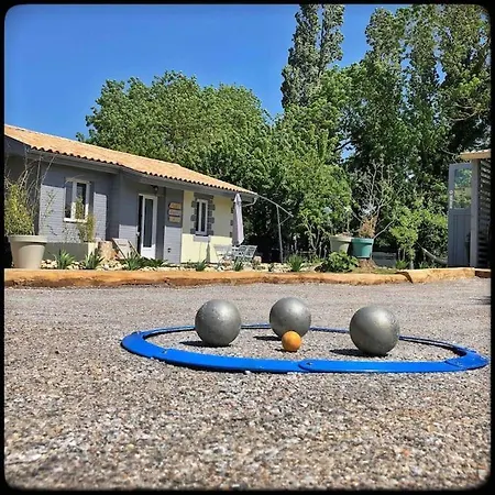 בית נופש Chez Camille Vérines