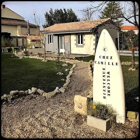 בית נופש Chez Camille