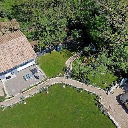 בית נופש Chez Camille *